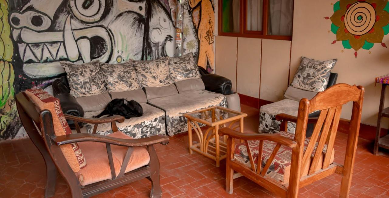 Auberge de jeunesse Huaraz Colonial Extérieur photo